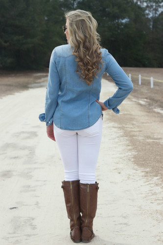 A Chambray Kind Of Day: Denim