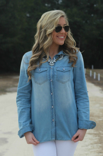 A Chambray Kind Of Day: Denim
