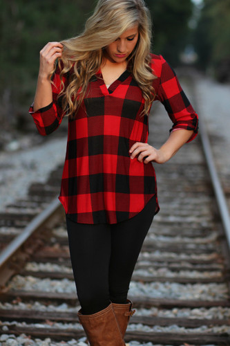 Backroad Plaid Top: Black/Red