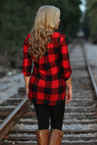 Backroad Plaid Top: Black/Red