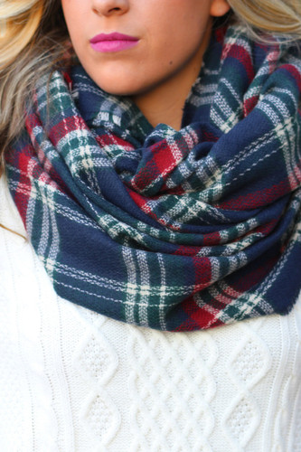 Bundle Up Scarf: Navy