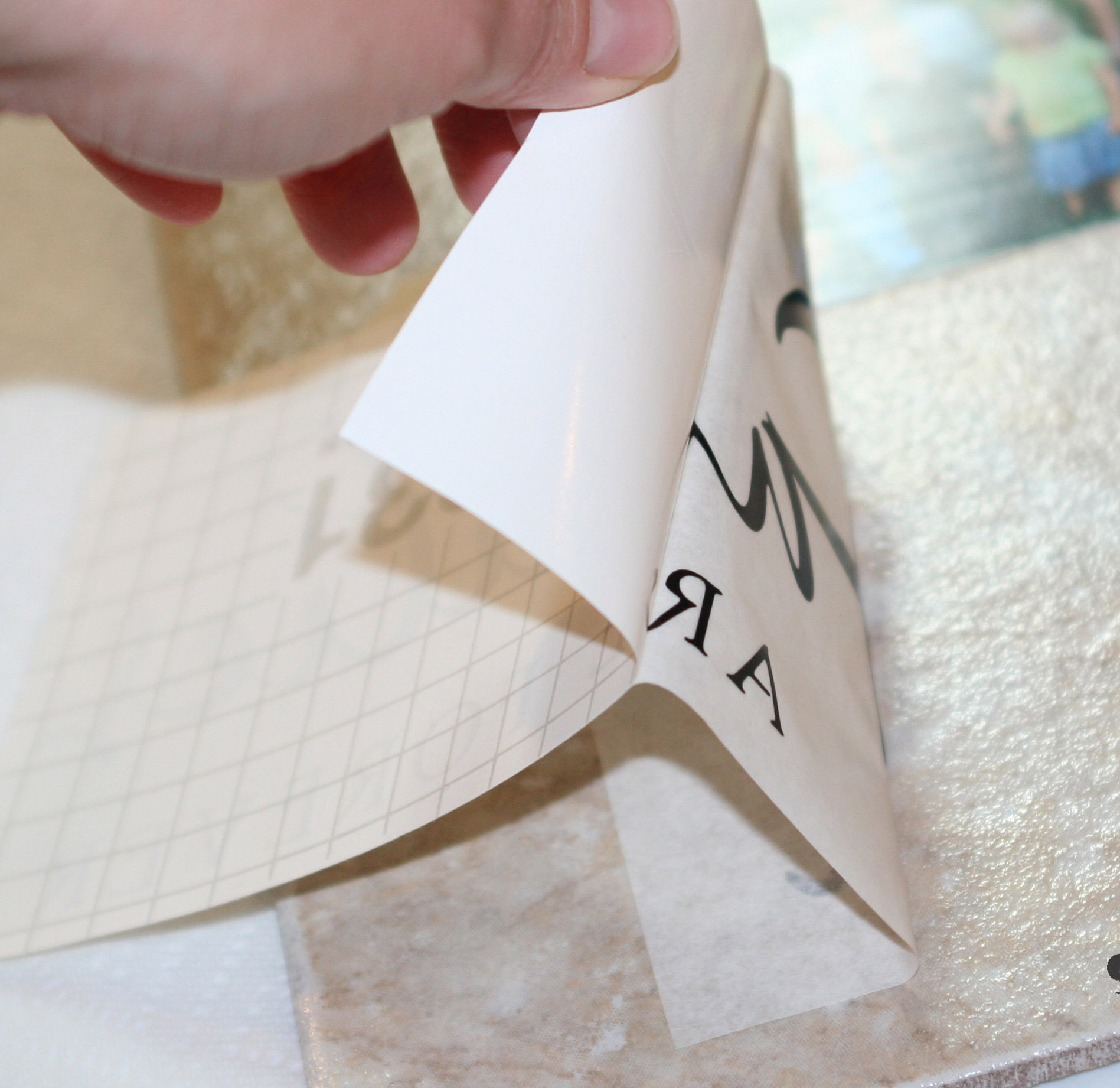 How to Apply Wall Stickers