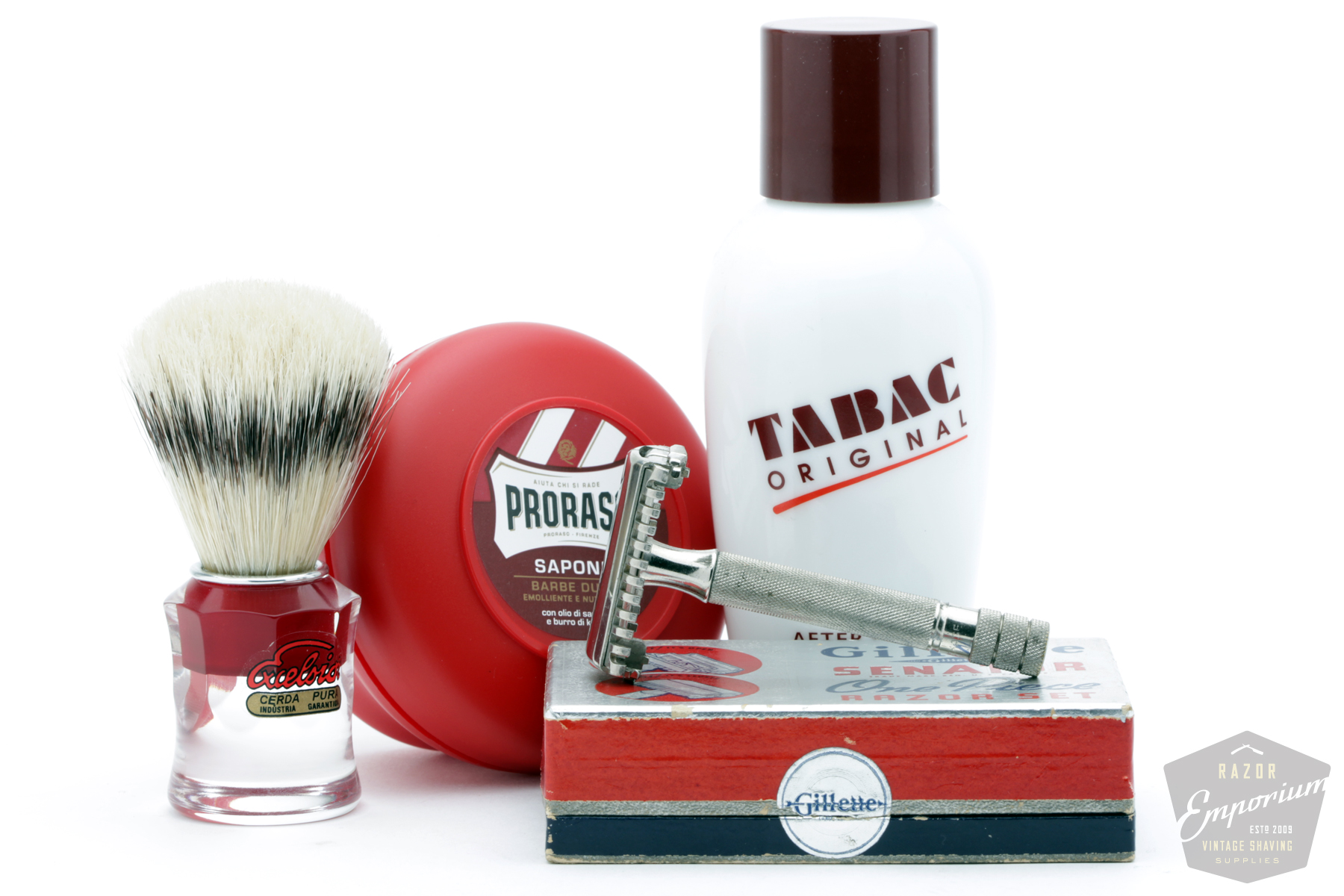 A Shave in History 1938 Gillette Senator / Proraso Red / Semogue