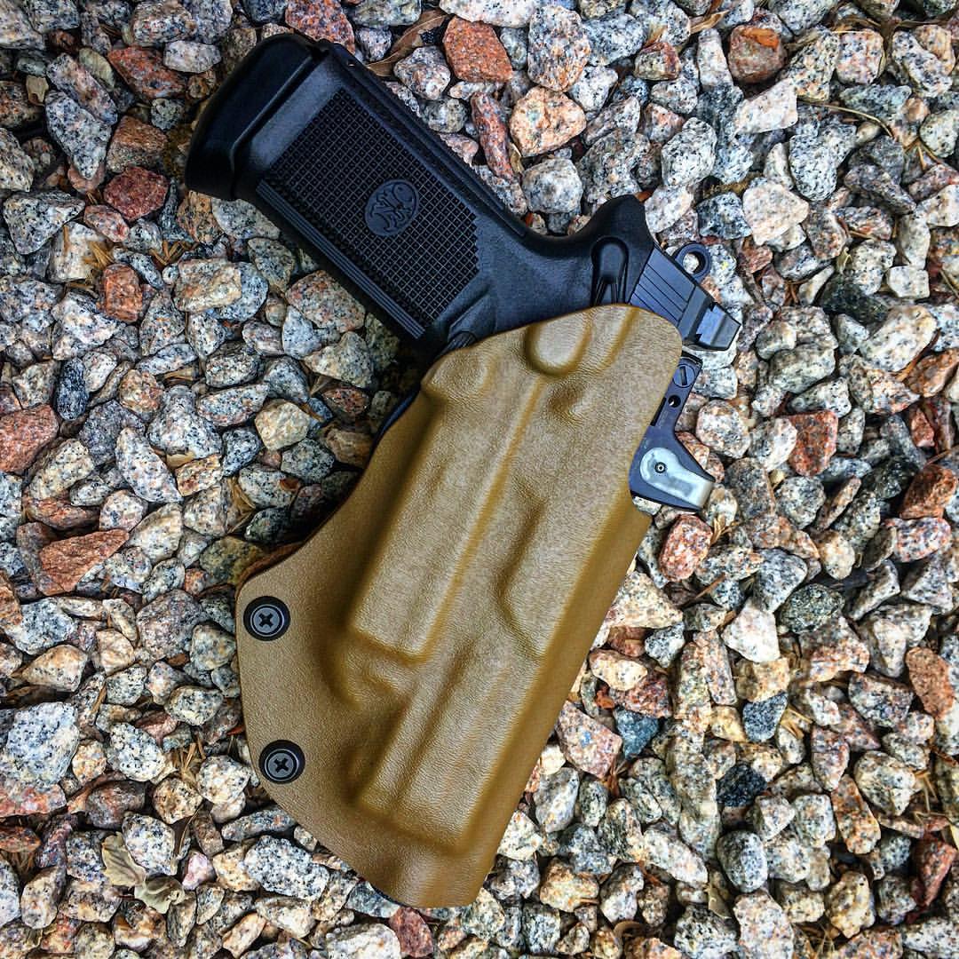 Holsters for Pistols with RMR or Reflex Red Dot Sight DARA HOLSTERS