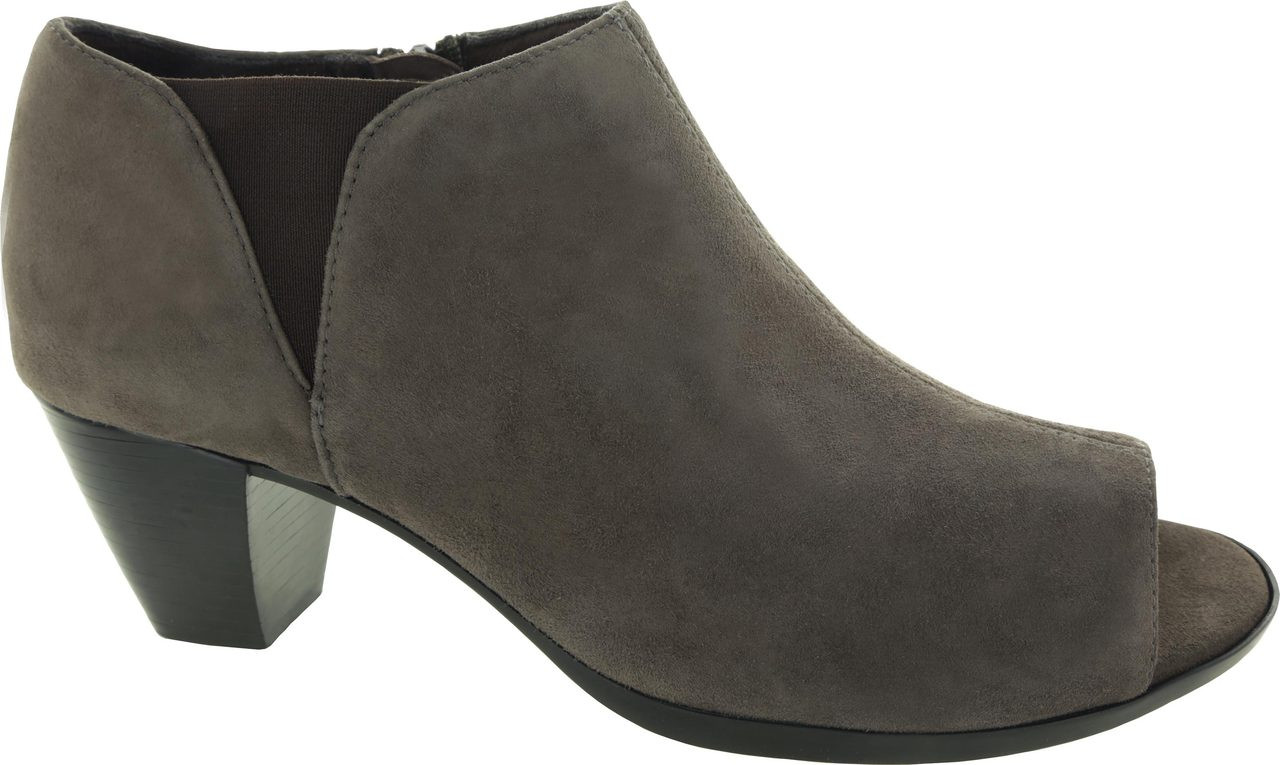 munro ladies dress shoes