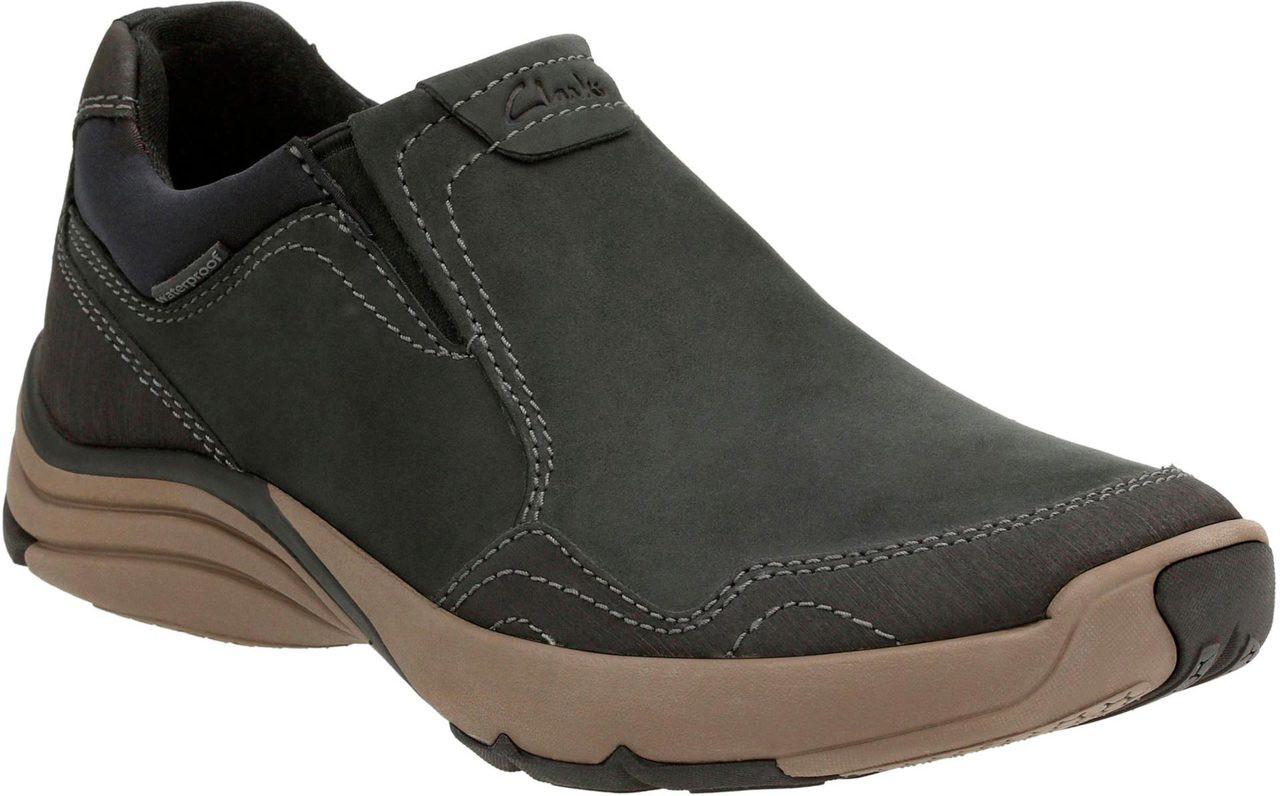 clarks free shipping