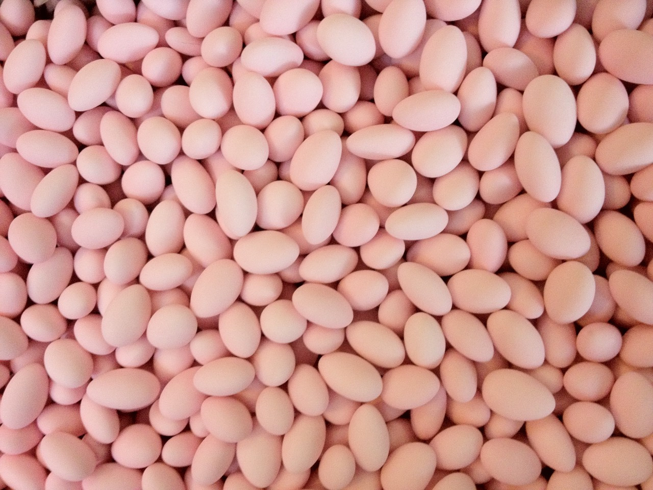 Sugar Coated Almonds Single Colour Pink Looking for it? Find them