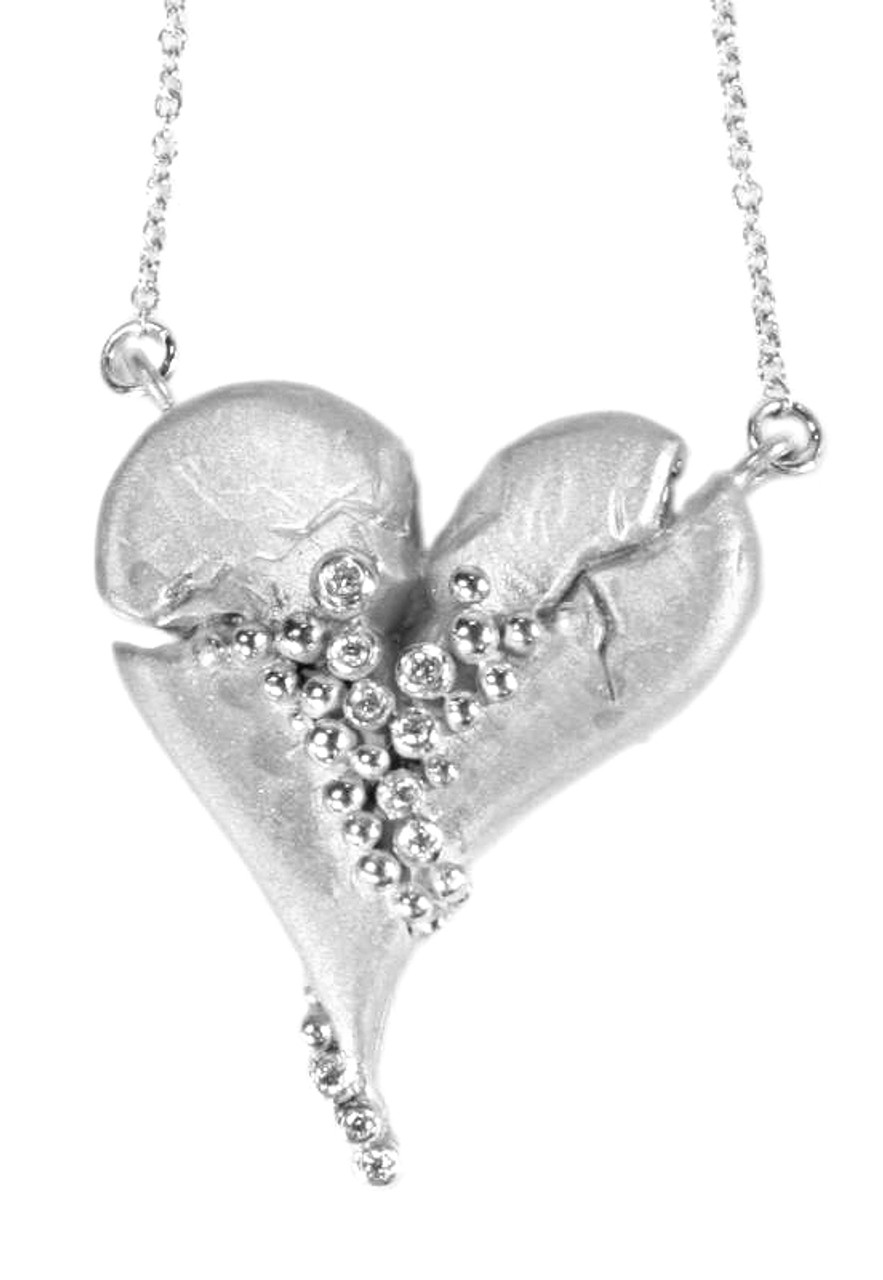 Hearts Lucky Break Necklace Medium 14K
