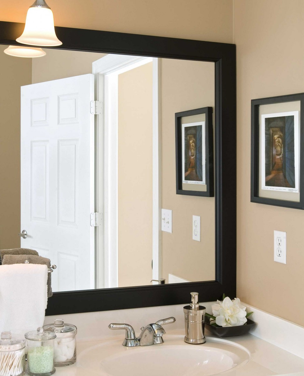 Wooden Bathroom Mirror Ideas - The 25+ best Round bathroom mirror ideas