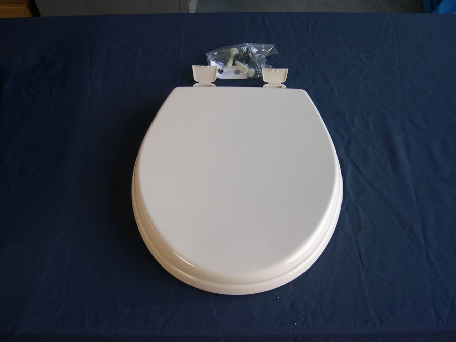 SeaLand / Dometic 385343829 Marine Toilet Seat & Lid / White Ardemco