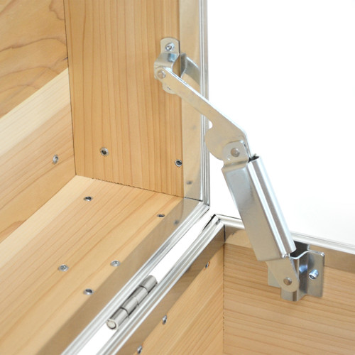 Rhino Large Cedar Storage Trunk hinge.