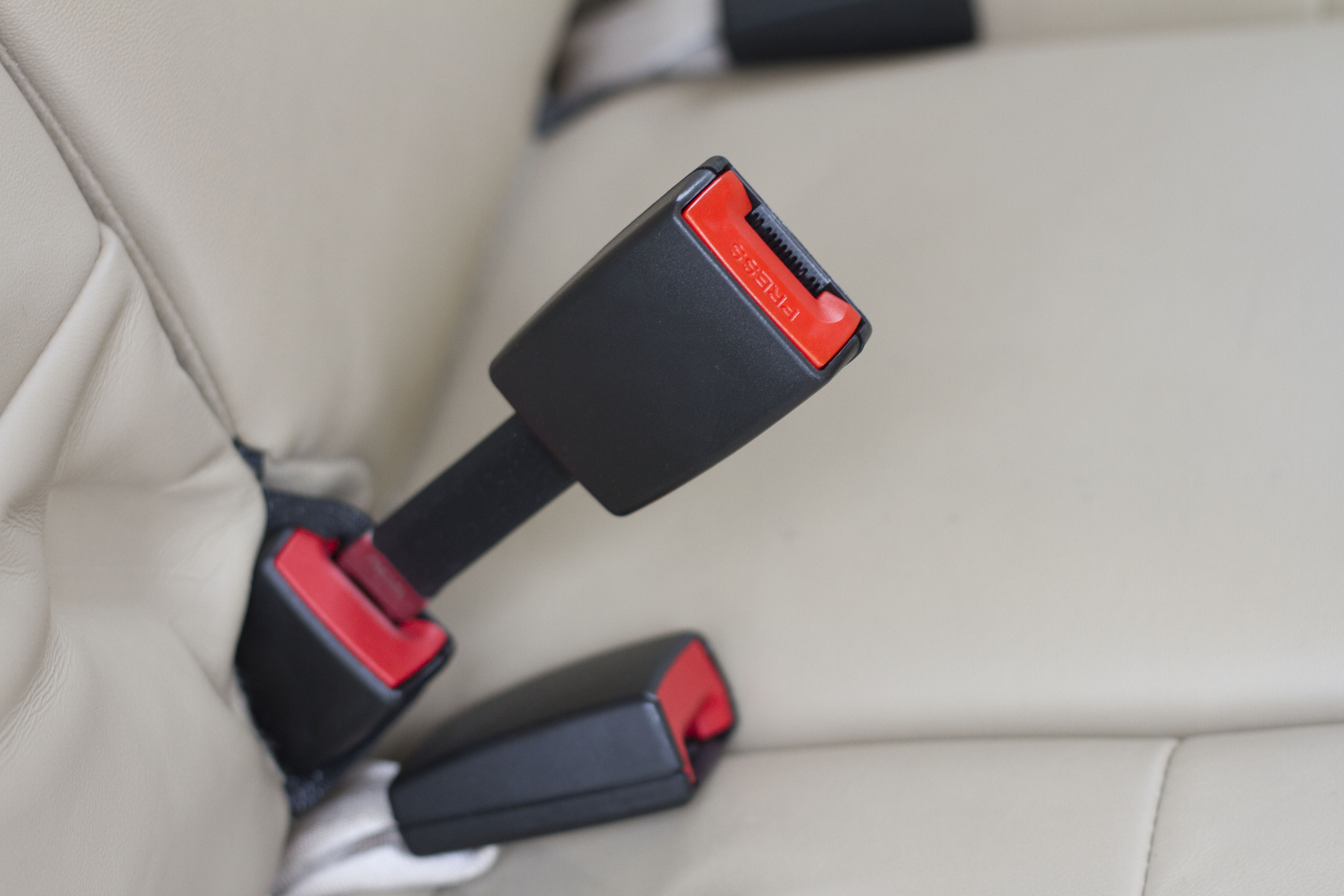 Regular or Rigid Extender? Seat Belt Extender Pros