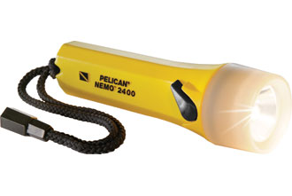 underwater-flashlight-2400.jpg underwater-flashlight-2400.jpg
