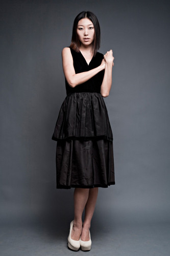 vintage 70s dress black party cocktail tiered layered velvet taffeta sleeveless (26" waist)