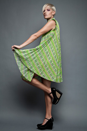 vintage 60s MOD dress pop op art green accordion pleats tent ruffled collar ONE SIZE