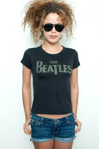 Junk Food T shirt 50/50 Here Come The Beatles Candle Stick Park San Francisco Black S (16" width)
