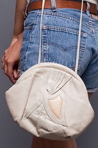 Vintage 80s Cream Leather Snakeskin Bubble Round Puffed Sling Bag Clutch Convertible