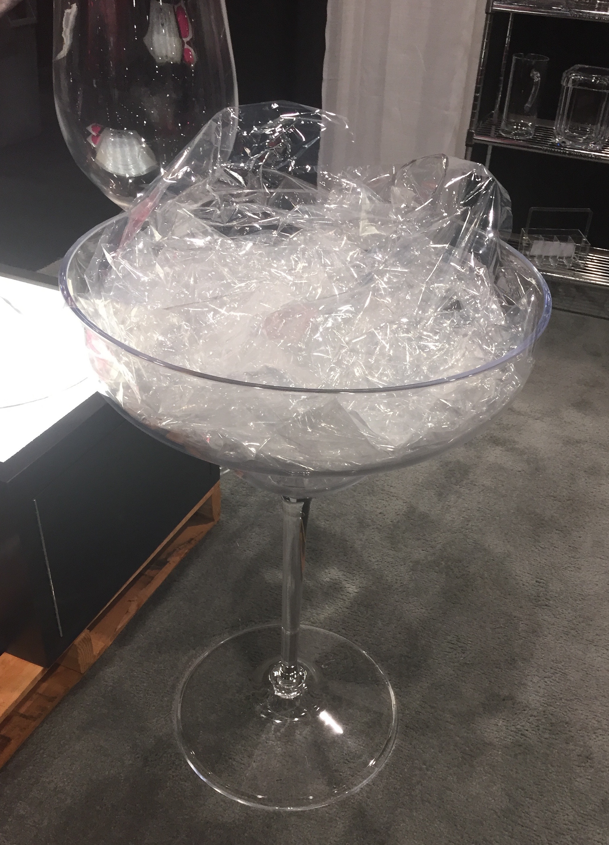 - Fits about 3 typical margaritas! Oversized Extra Large Giant Margarita Glass 970ml 33oz