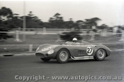 Melbourne Grand Prix 30th November 1958  Albert Park - Photographer Peter D'Abbs - Code AP58-152