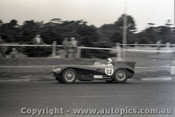 Melbourne Grand Prix 30th November 1958  Albert Park - Photographer Peter D'Abbs - Code AP58-366