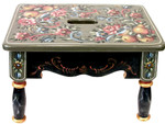 P2004 Hindeloopen Stool $5.95