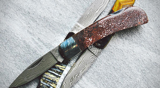 Santa Fe Stoneworks Damascus Knives