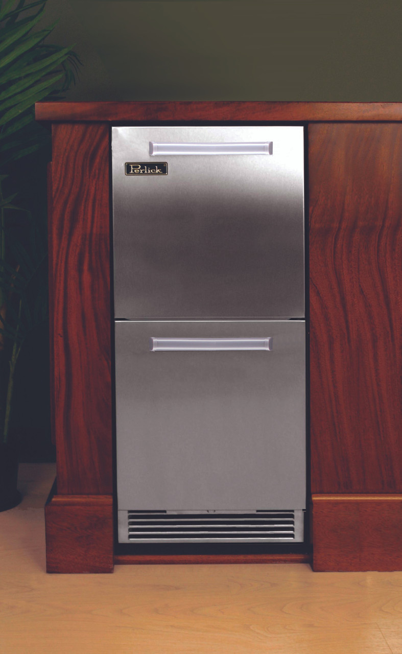 15 Signature Series Outdoor Refrigerator Drawers Fully