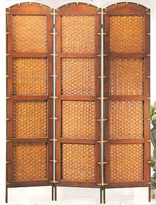 Pahala Wooden Screen