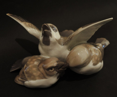 Danish Bing and Grondahl Dahl Jensen 3 Sparrow Figurine 1670