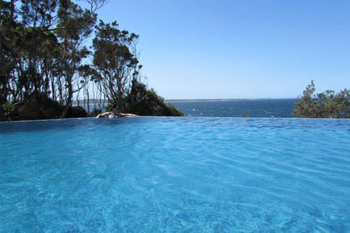 The Infinity Pool At Bannisters 	Photo: Ben Hall And Bannisters