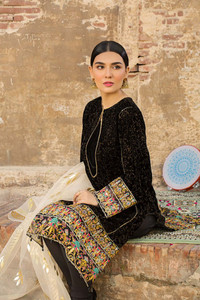 Presenting Taana Baana Designer Collection Poland 02