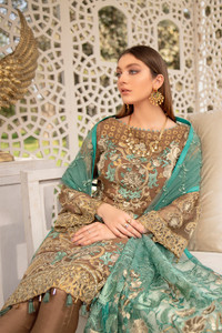Pakistan Latest Ramsha Party Wear Suits Hungary 04