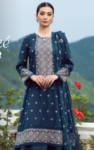 Bareeze Winter Collection Leeds