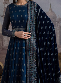 Iznik Velvet Collection Pakistan