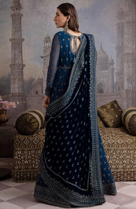 Iznik Velvet Collection Pakistan