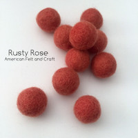 Rusted Rose - Wool Felt Balls 2 cm 