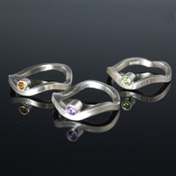 "Curves" Ring with Gemstone