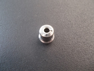 359 PETERBILT DASH PANEL STAND OFF THUMBSCREW