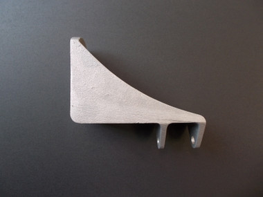 359 PETERBILT HOOD CYLINDER MOUNTING BRACKET