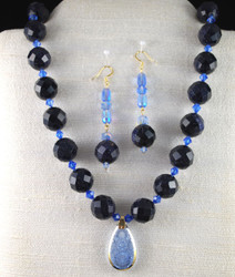 Custom hand/knotted Necklace Set