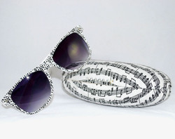 Shows Musical sunglasses which matches hard case