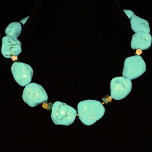 Complete view of necklace
