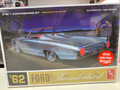 682 '62 Ford Thunderbird