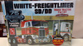 1046 White Freightliner SD/DD