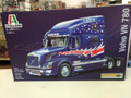 3892  Volvo VN 780