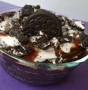 Mint Cookie and Cream Capye