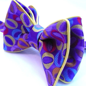 a Piped Bow Tie 23
