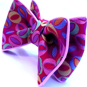 a Piped Bow Tie 24