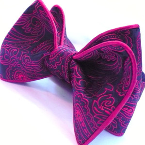 a Piped Bow Tie 45