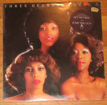 THREE DEGREES - 3 D